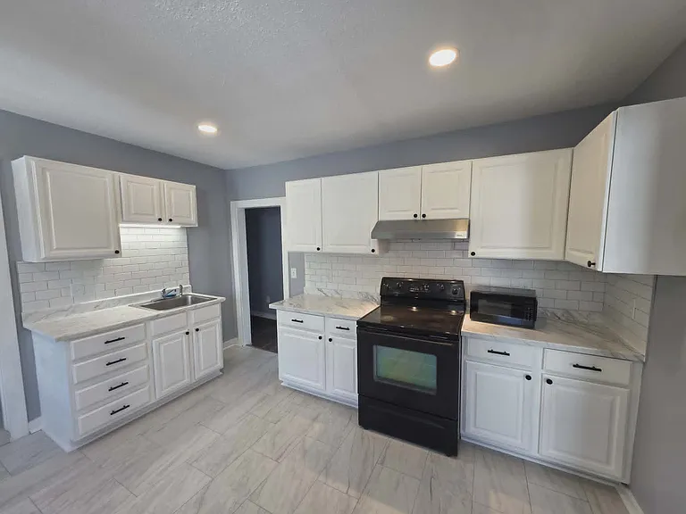 35 Norfolk St #3 — Photo 6