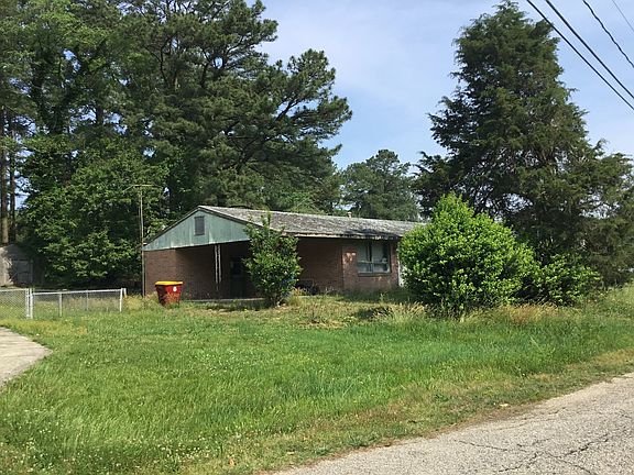 4th image of 1612 Circle Dr