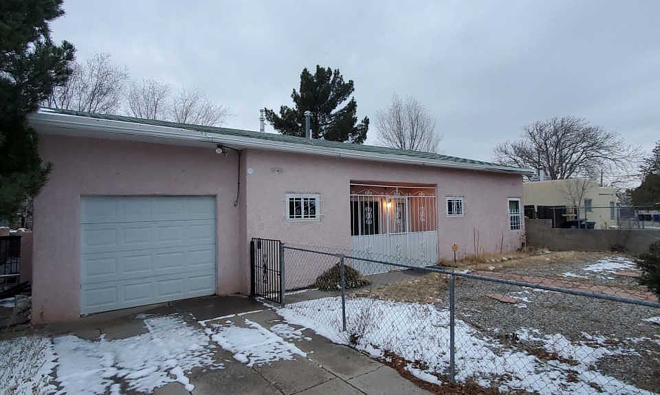 1st image of 2741 Morningside Dr NE