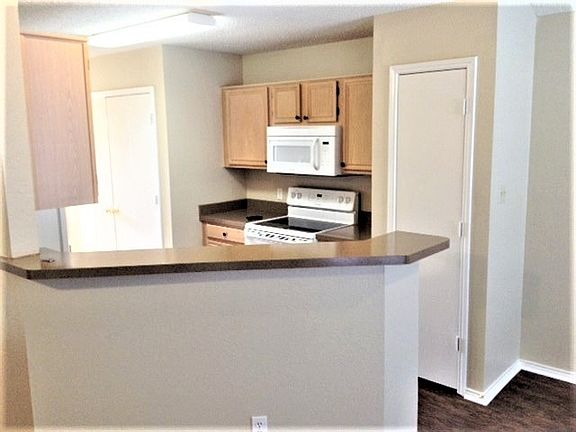 5th image of 2021 Creek Royal Dr