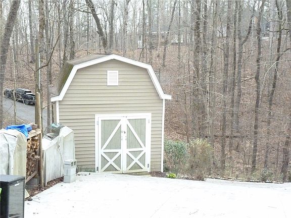 4th image of 106 Sassafrass Ct