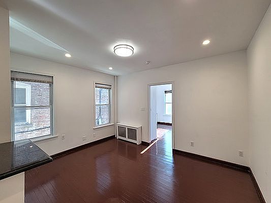 3rd image of 23-24 24th St #1R