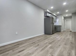 2649 S 7th St, Philadelphia, PA 19148