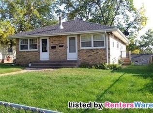 532 37th Ave NE, Minneapolis, MN 55421