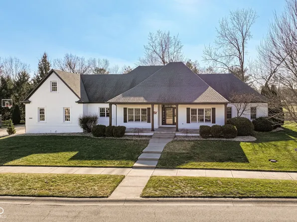 9945 Buttondown Ln, Zionsville, IN 46077