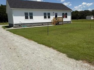 5570 River Rd, Vanceboro, NC 28586
