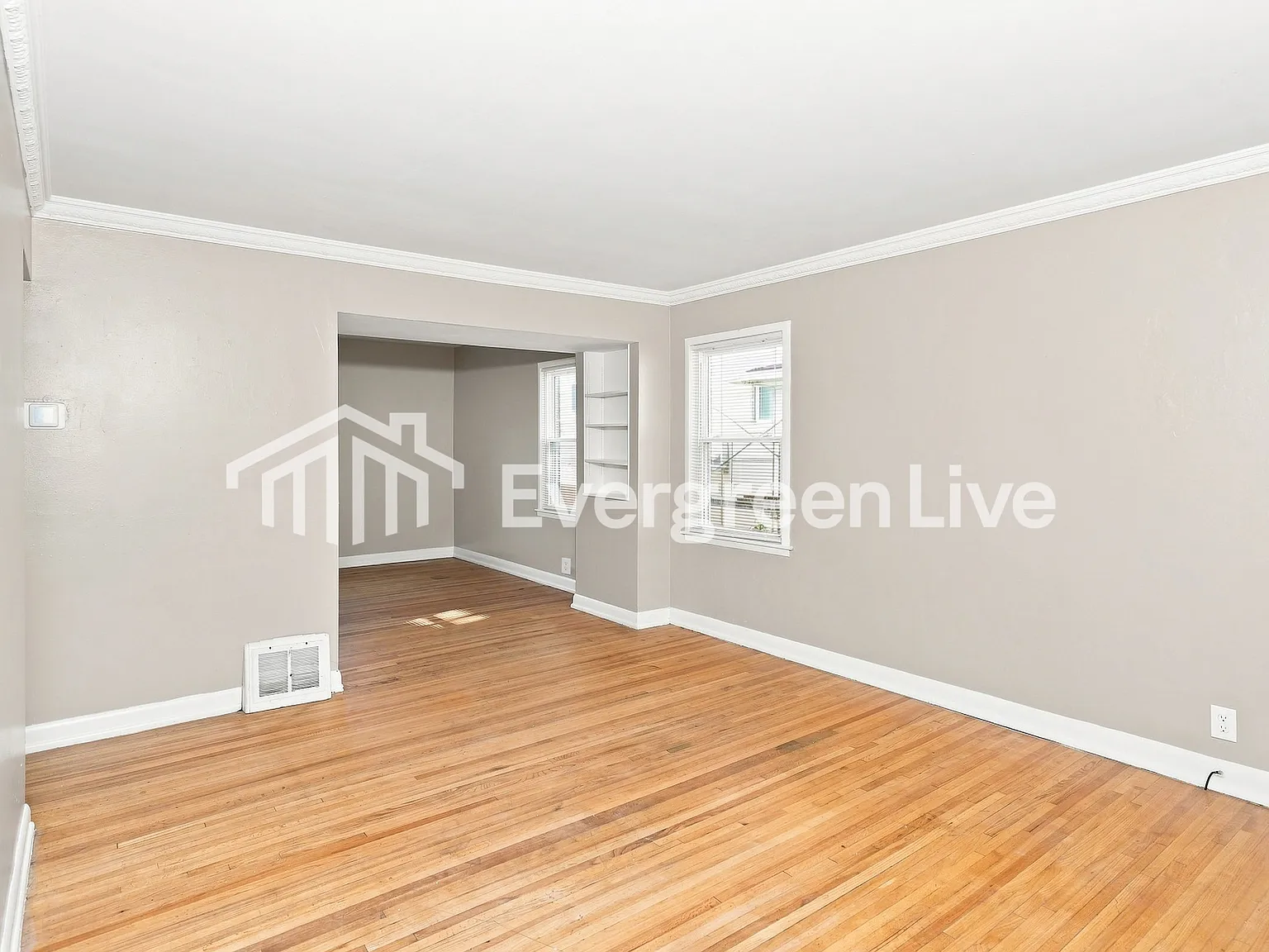 3 bed, 1.0 bath, 1144 sqft, $1,595 — Photo 4