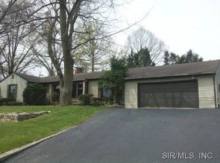 357 Barnett Dr, Edwardsville, IL 62025