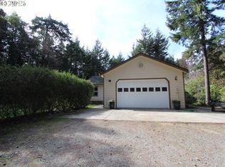 87444 Whistling Ln, Bandon, OR 97411