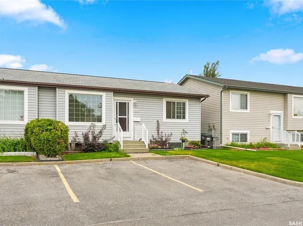 UNIT 18-143 Gropper CRESCENT, Saskatoon, SK S7M 5W2