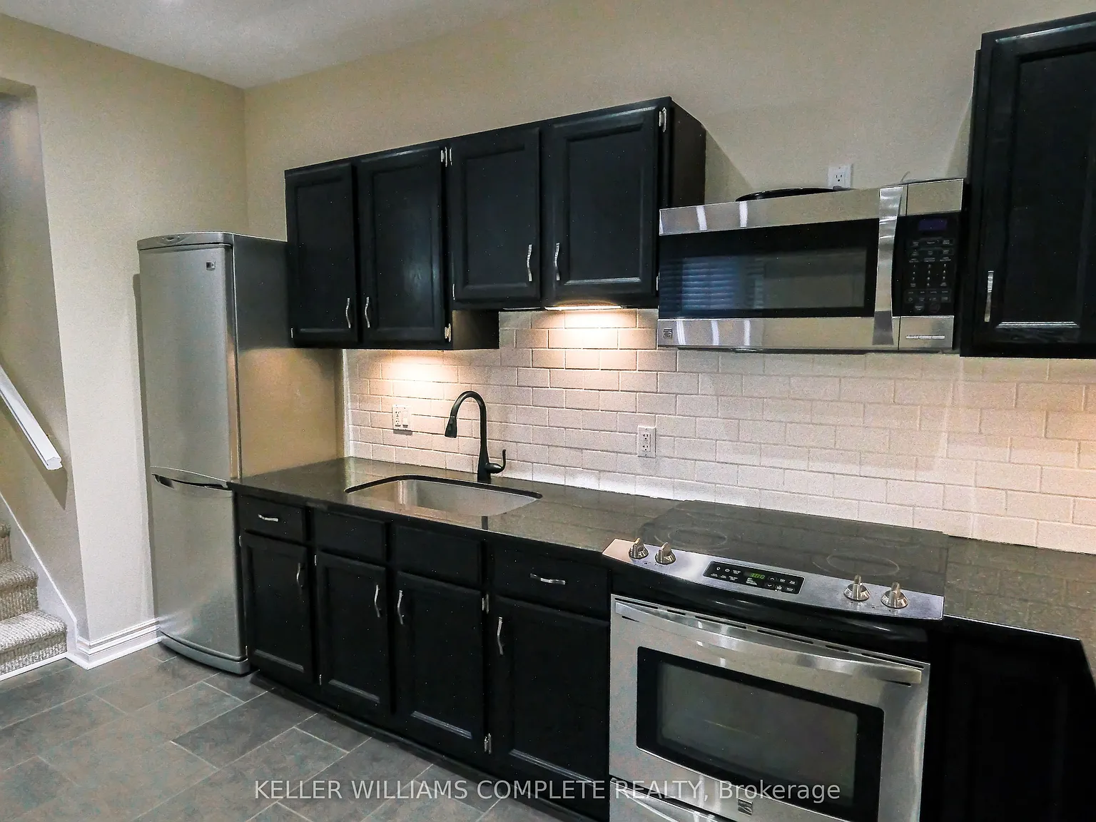 2 bed, $2,500 — Photo 4