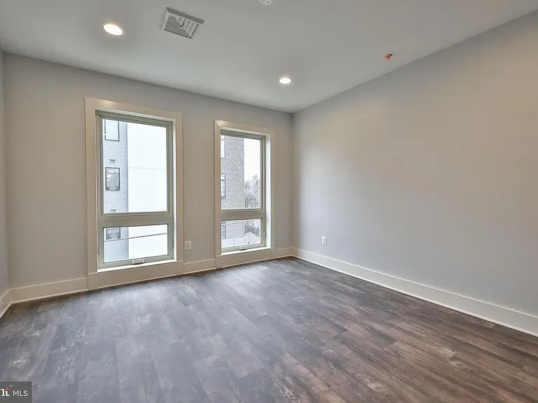 1320 N Franklin St #4B — Photo 14