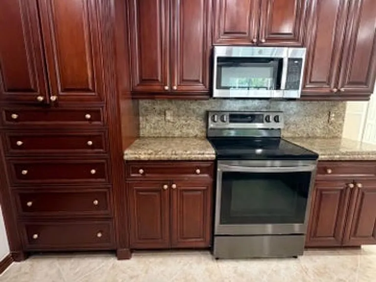 9585 Affirmed Ln — Photo 2