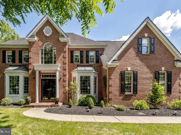 804 Hidden Forest Dr, Collegeville, PA 19426