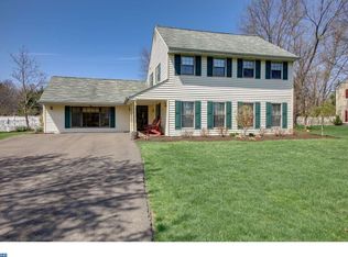 590 Lamplighter Rd, Horsham, PA 19044