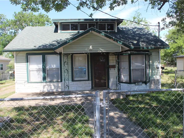111 Dunbar St, Refugio, TX 78377