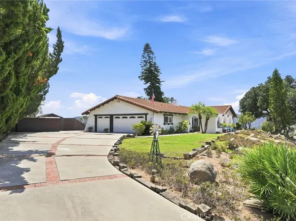 1229 Via Sendero, Escondido, CA 92029