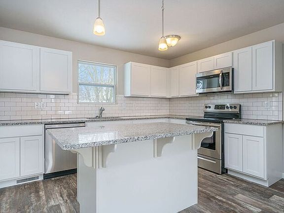 5th image of 7235 Heartwood Ct