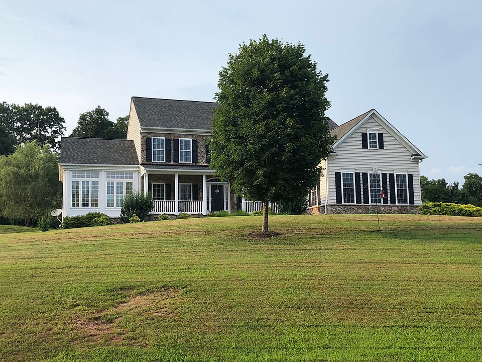 2nd image of 13100 Dominique Estates Ln