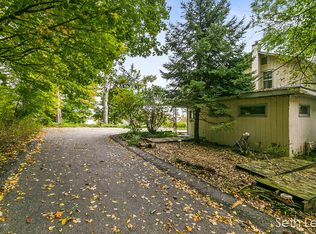4578 Hilltop Ct, Caledonia, MI 49316