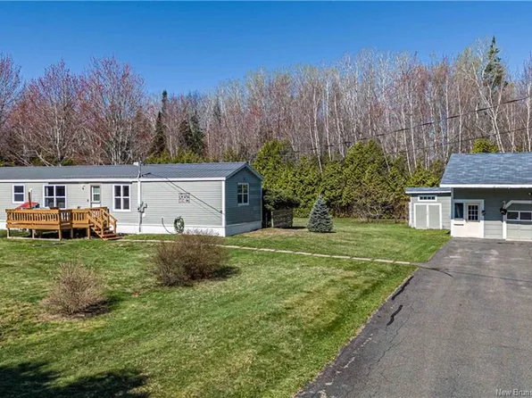 18 Currie Ave, Burton, NB E2V 3K7