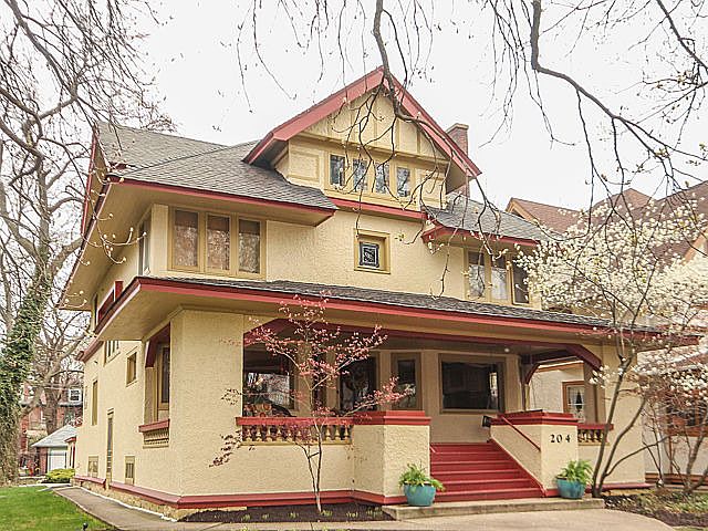 1st image of 204 S Scoville Ave