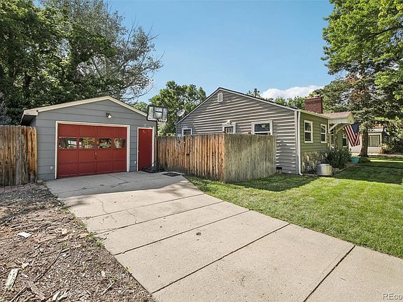 4th image of 1975 Cody Street