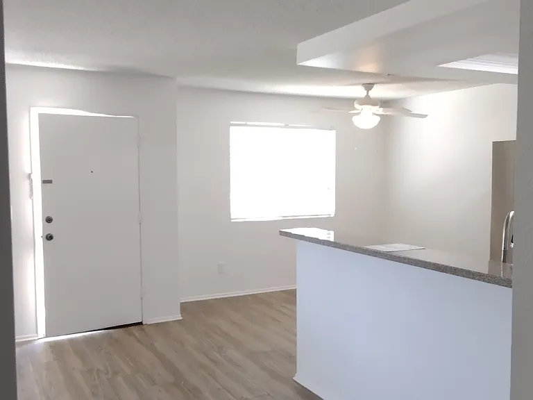 790 Juanita Ave #B — Photo 10