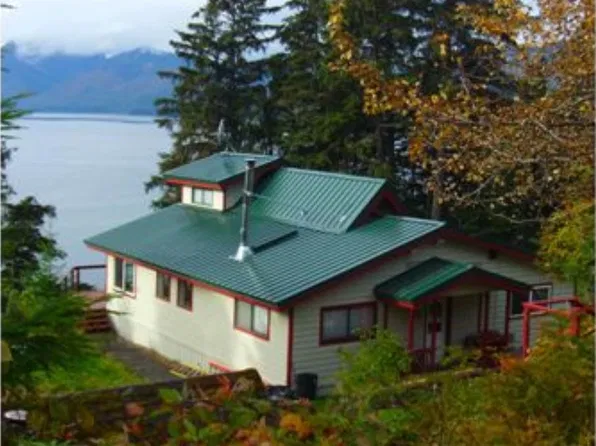 129 Cedar Dr, Hoonah, AK 99829