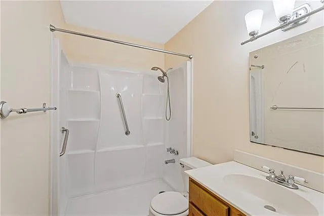 4712 Loveland St — Photo 13