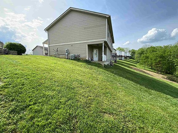 5th image of 111 Arrowhead Dr