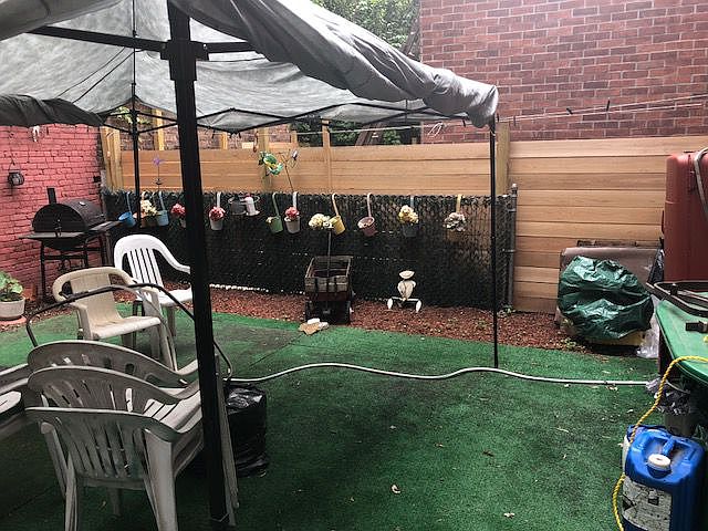2nd image of 393 Monroe St