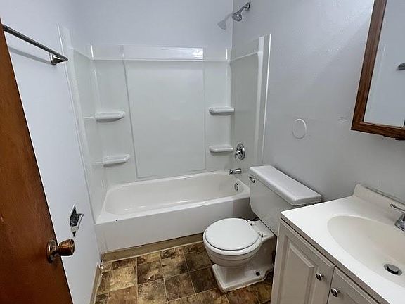 5th image of 530 N Fanning Dr #46