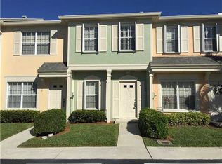 74 Simonton Cir, Fort Lauderdale, FL 33326