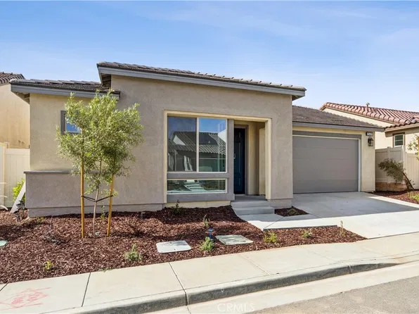1569 Winding Sun Dr, Beaumont, CA 92223
