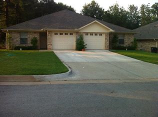 8336 Garrett Dr, Tyler, TX 75703