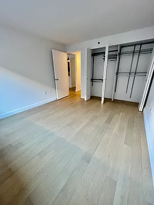 Rented by Cushman & Wakefield (Management) | media 10