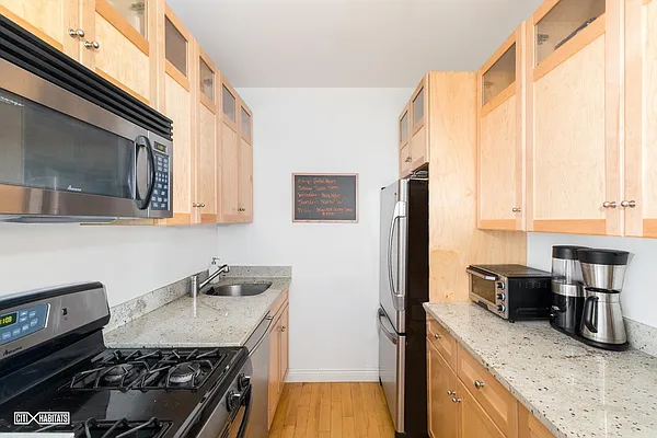 Sold by Citi Habitats | media 3
