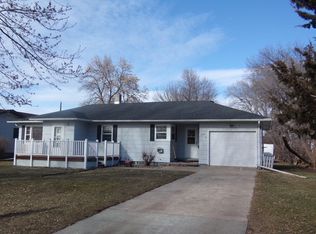 604 N 2nd Ave, Stickney, SD 57375