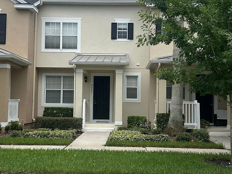 9607 Fenrose Ter — Photo 1