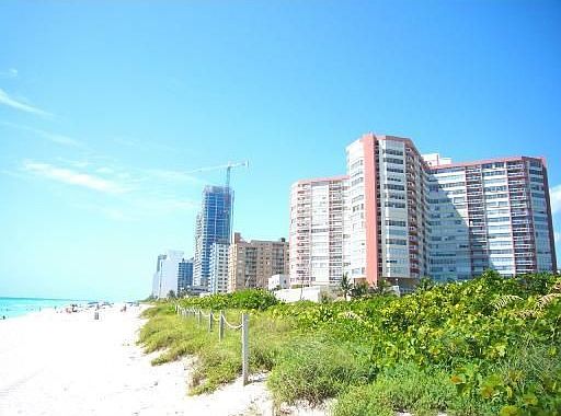 4th image of 7135 Collins Ave APT 613