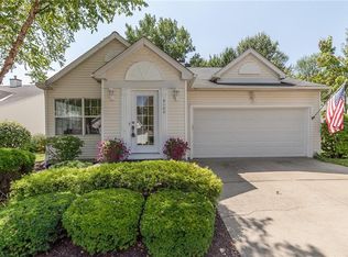 9122 Fern Cv E, Olmsted Falls, OH