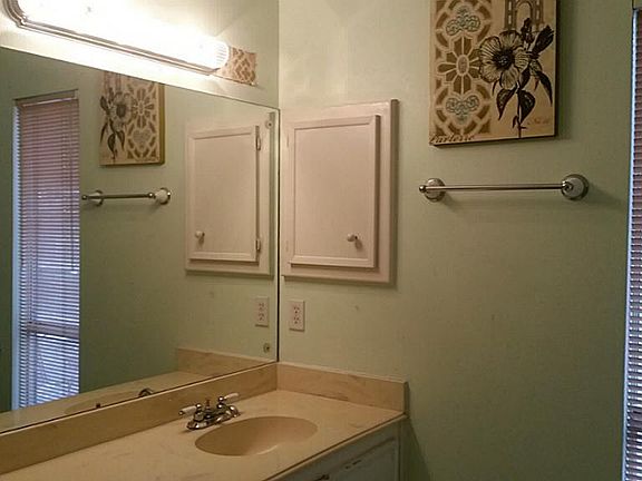 5th image of 15602 Creekhaven Dr