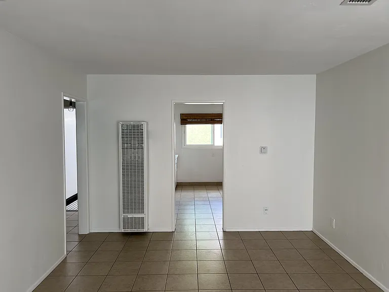 4463 Mentone St #5 — Photo 10
