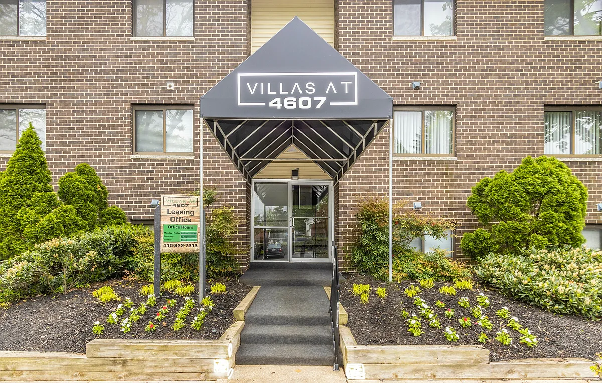Photo 2 of 25 - Villas at 4607 - Pikesville, MD Building Photo - Villas at 4607