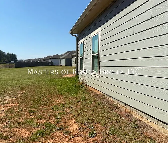 200 Avalon Way — Photo 11