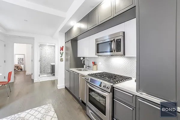 Rented by Bond New York | media 16