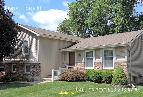1st image of 1835 S Abbey Cir