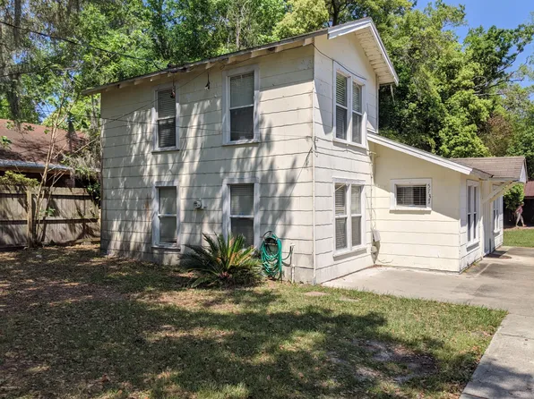 5737 Luella St, Jacksonville, FL 32207