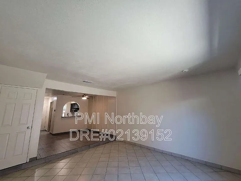 1206 Dana Dr #2 — Photo 4